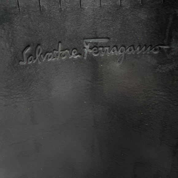 Black suede Ferragamo with pouch - Picture 4 of 7